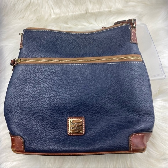 DOONEY & BOURKE PEBBLES GRAIN LEATHER CROSSBODY BAG - Picture 1 of 9